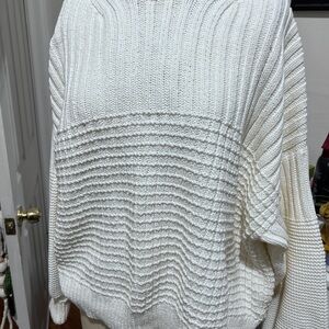 Delcia
White ORGANIC COTTON SWEATER